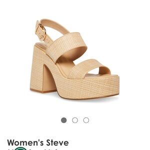 Steve madden valory sandals size 7.5 worn once great condition! Like new